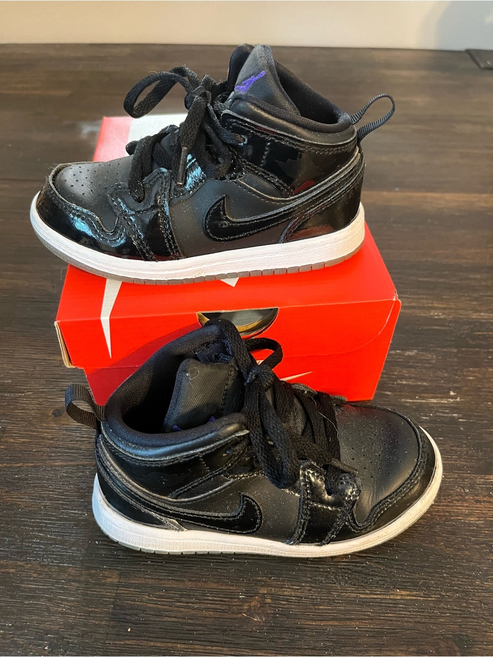 Jordan patent sneakers 👟